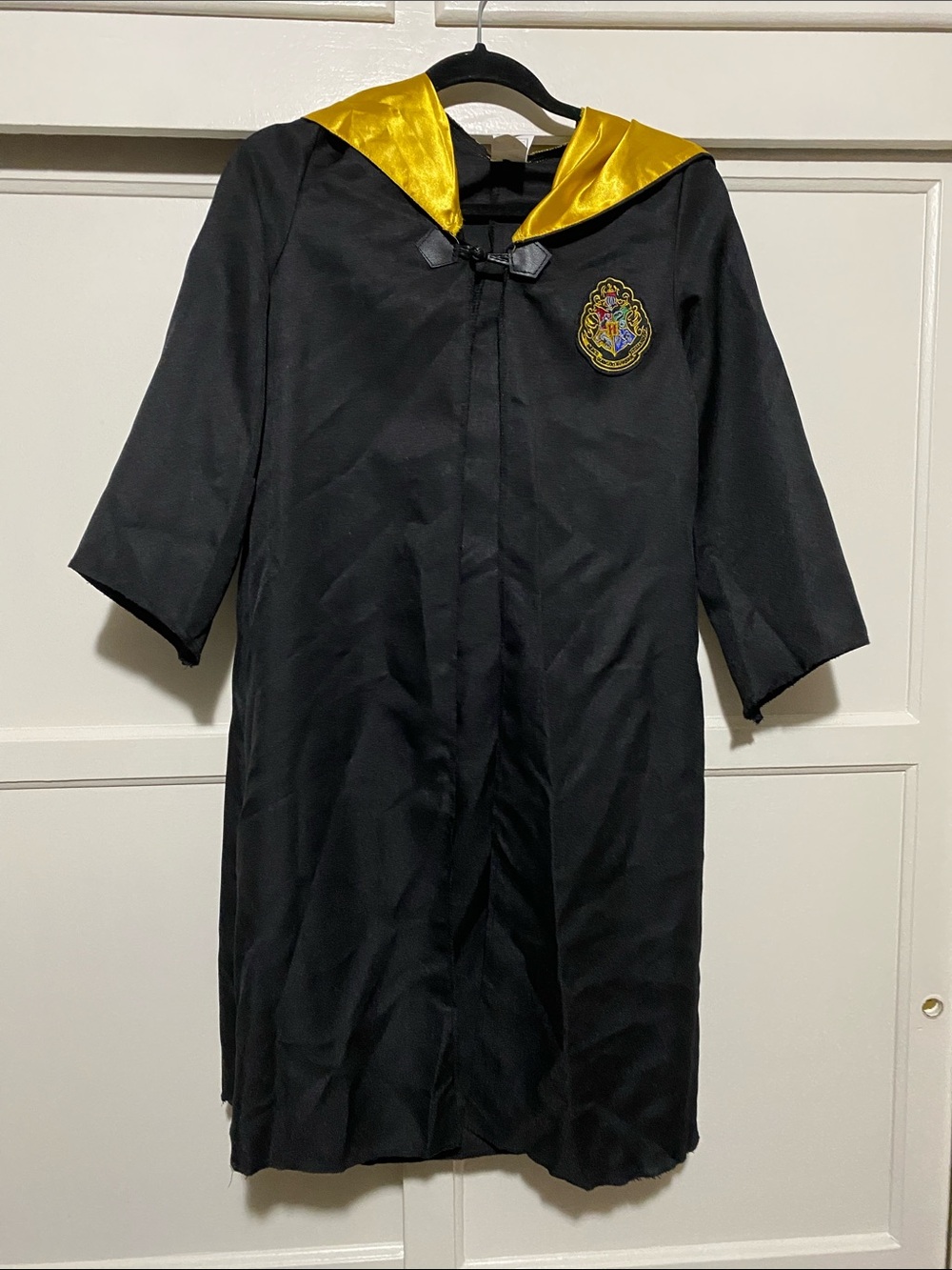 Kids Hogwarts Black and Gold Wizard Robe with House Crest